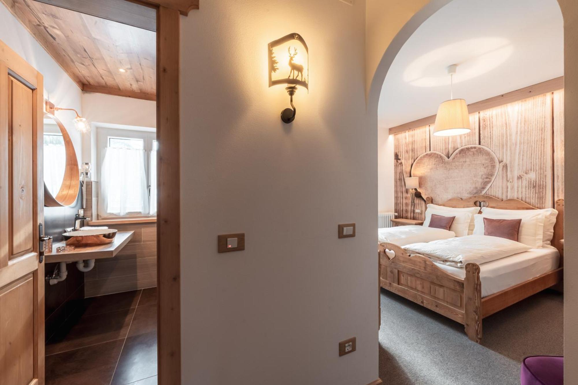 Albergo Majorka Canazei Exteriör bild