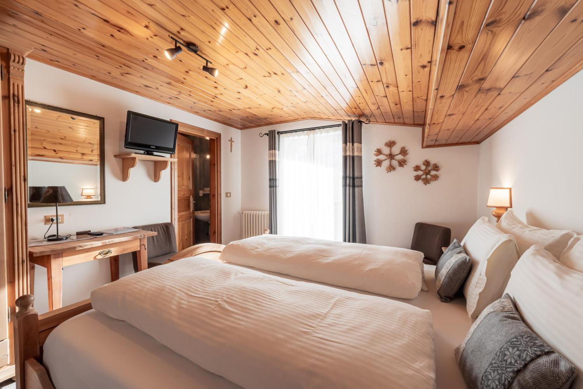 Albergo Majorka Canazei Exteriör bild